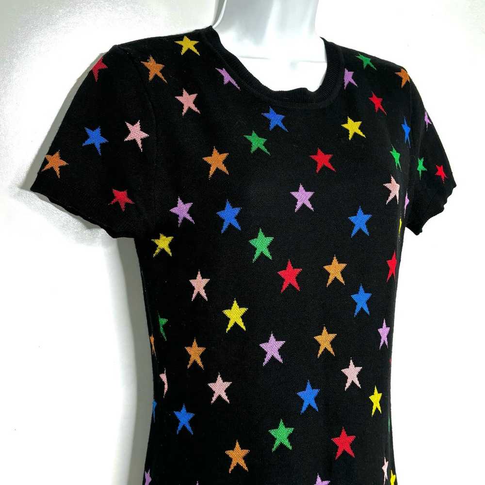 Alice + Olivia Hayden Short Sleeve Multi Color Kn… - image 2