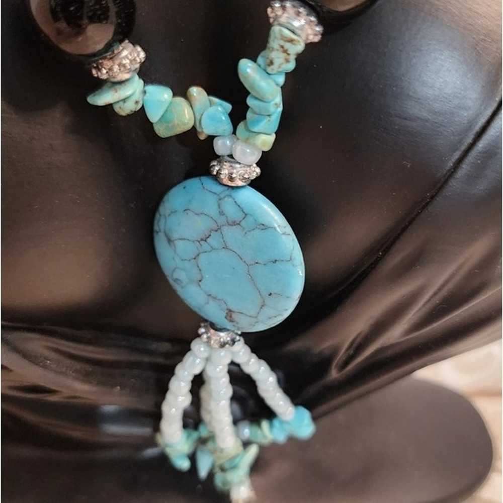 Vintage 70's Turquoise Howlite & Glass Lariat Nec… - image 3