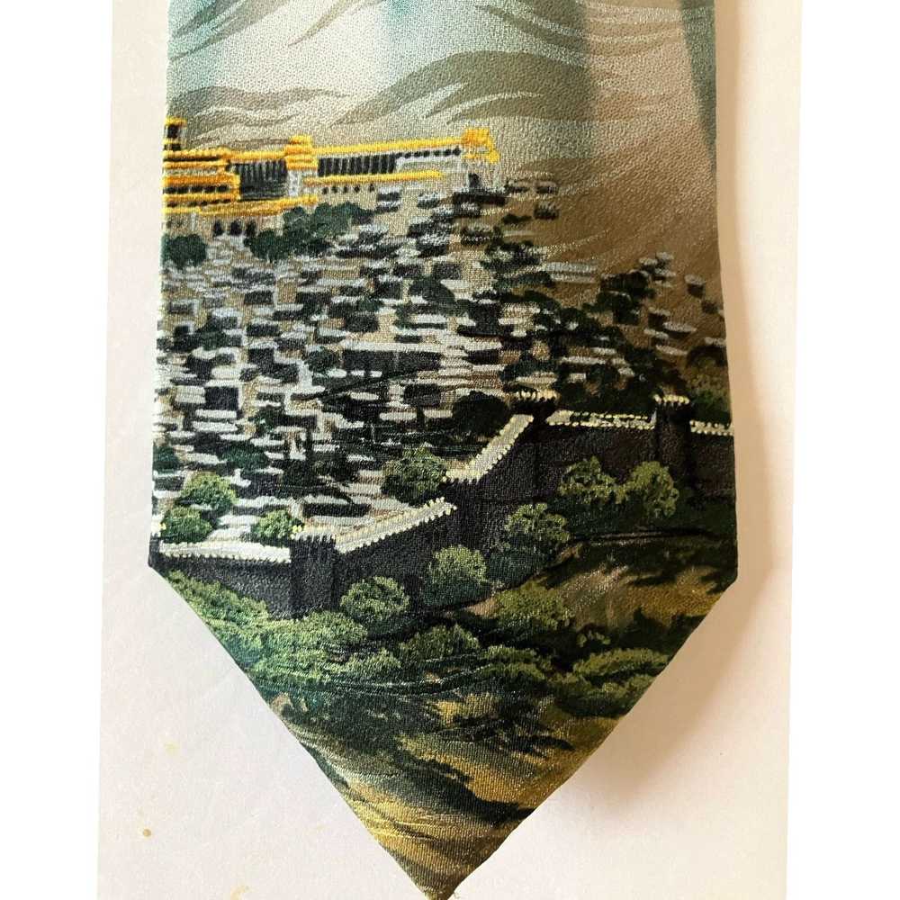 Vintage Silk Necktie for Men Featuring the New Je… - image 2