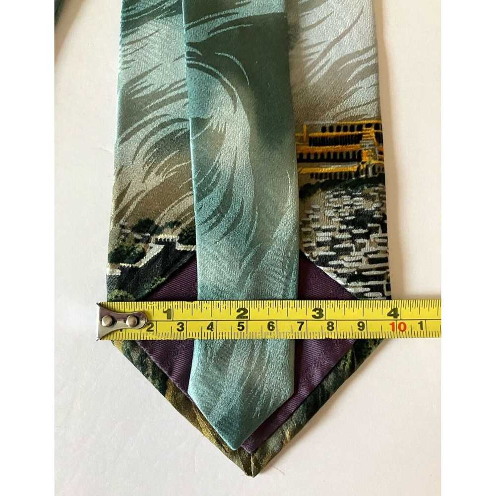 Vintage Silk Necktie for Men Featuring the New Je… - image 8