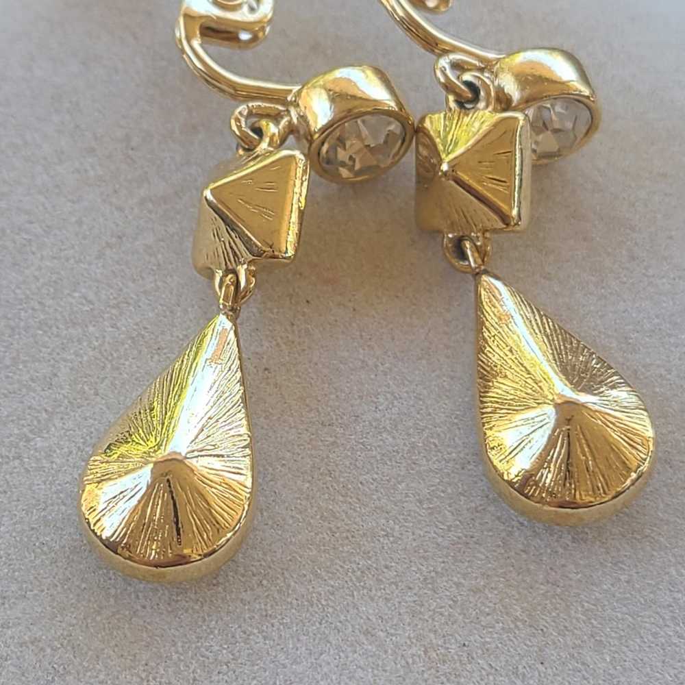 Monet Vintage Gold Toned Clip On Earrings- Excell… - image 4