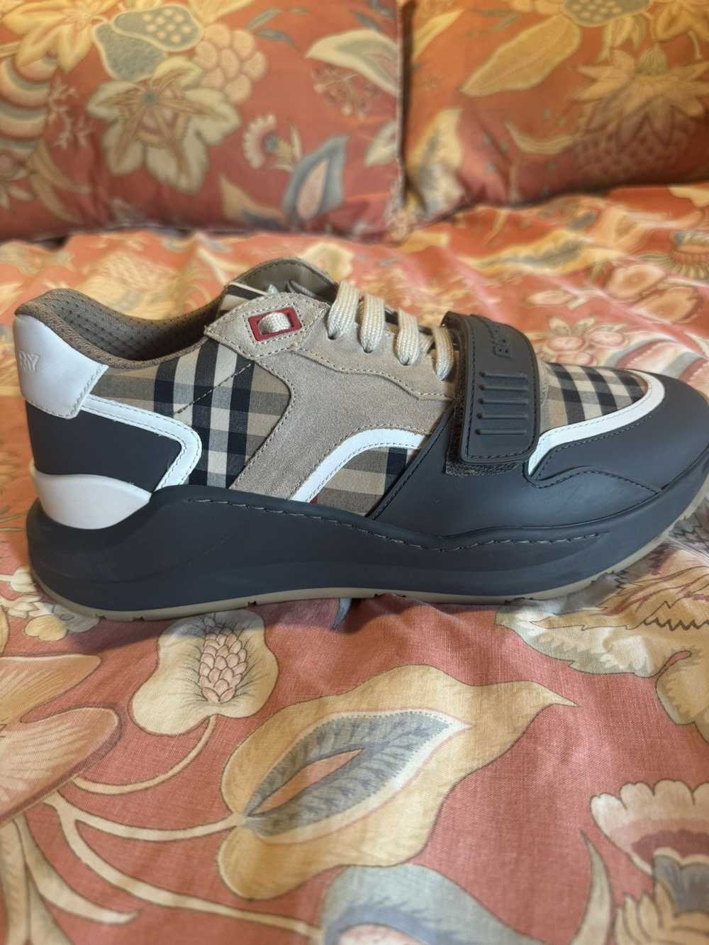 Burberry Classic Beige Check Sneakers - image 8