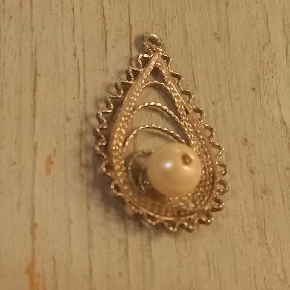 10k white gold Antique Victorian Filigree Pearl P… - image 3