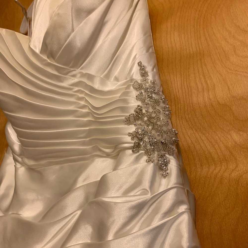 Size 14 mermaid style wedding dresses $150 - image 2