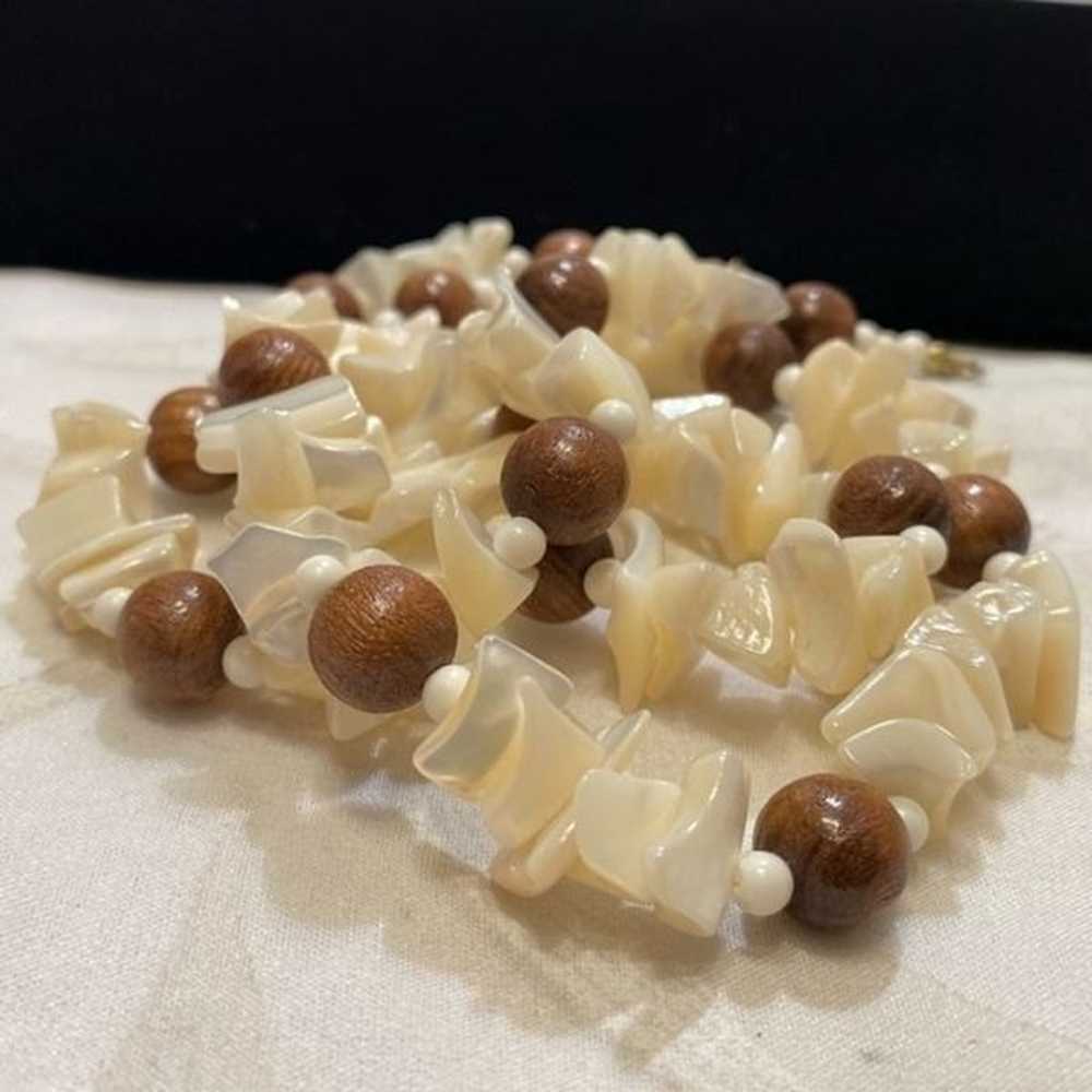 Vintage Mother Of Pearl And Wood Bead Necklace - image 6