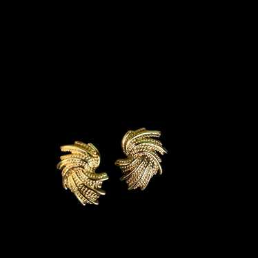 Vintage Monet Mirador Demi Parure Gold Clip On Ear