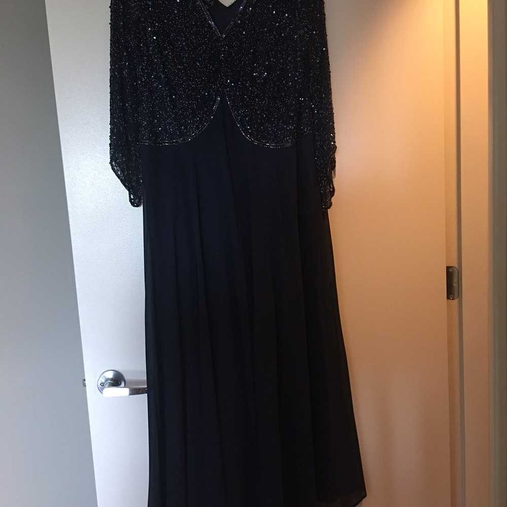 Ladies evening gown - image 10