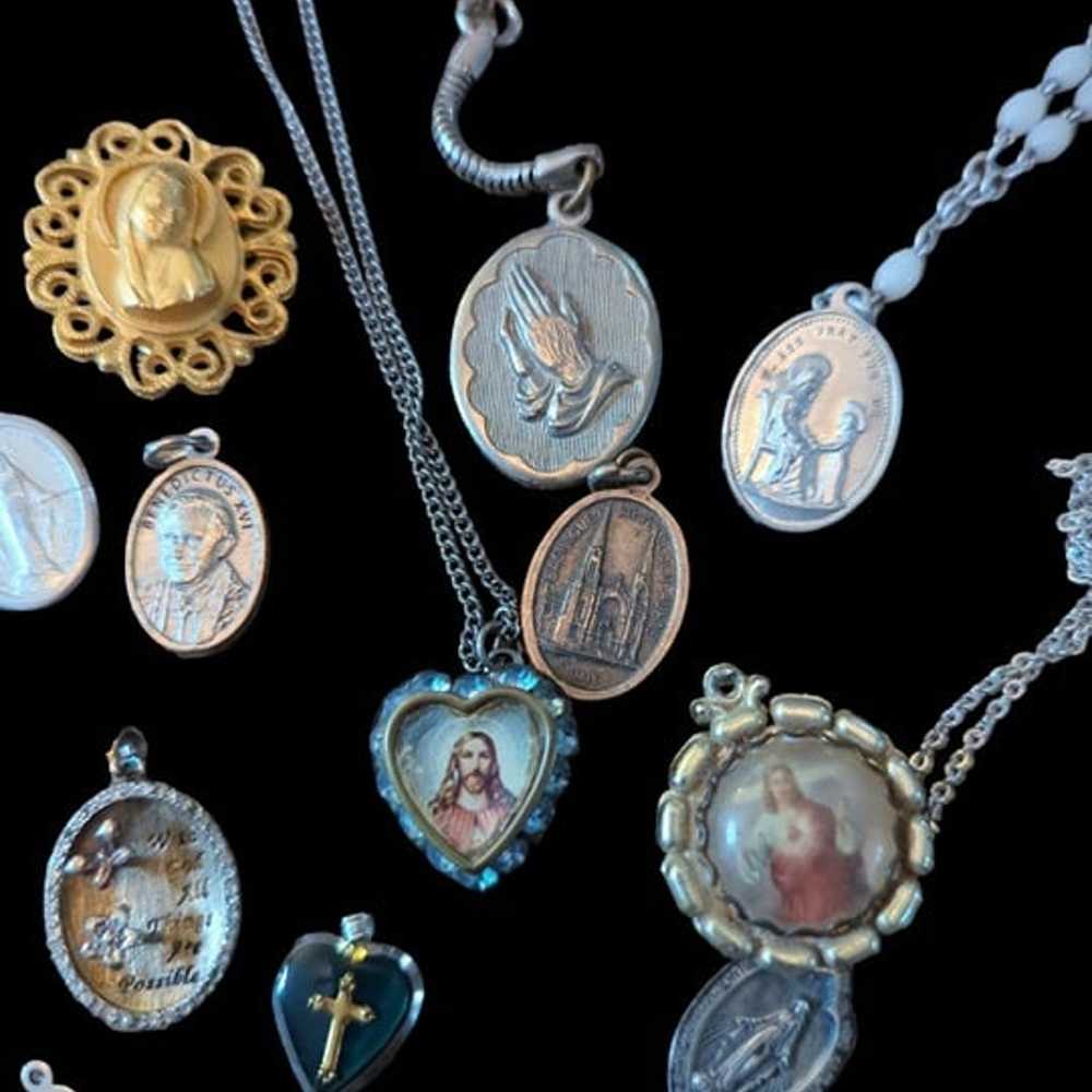 Lot of Vintage Catholic medals - image 3