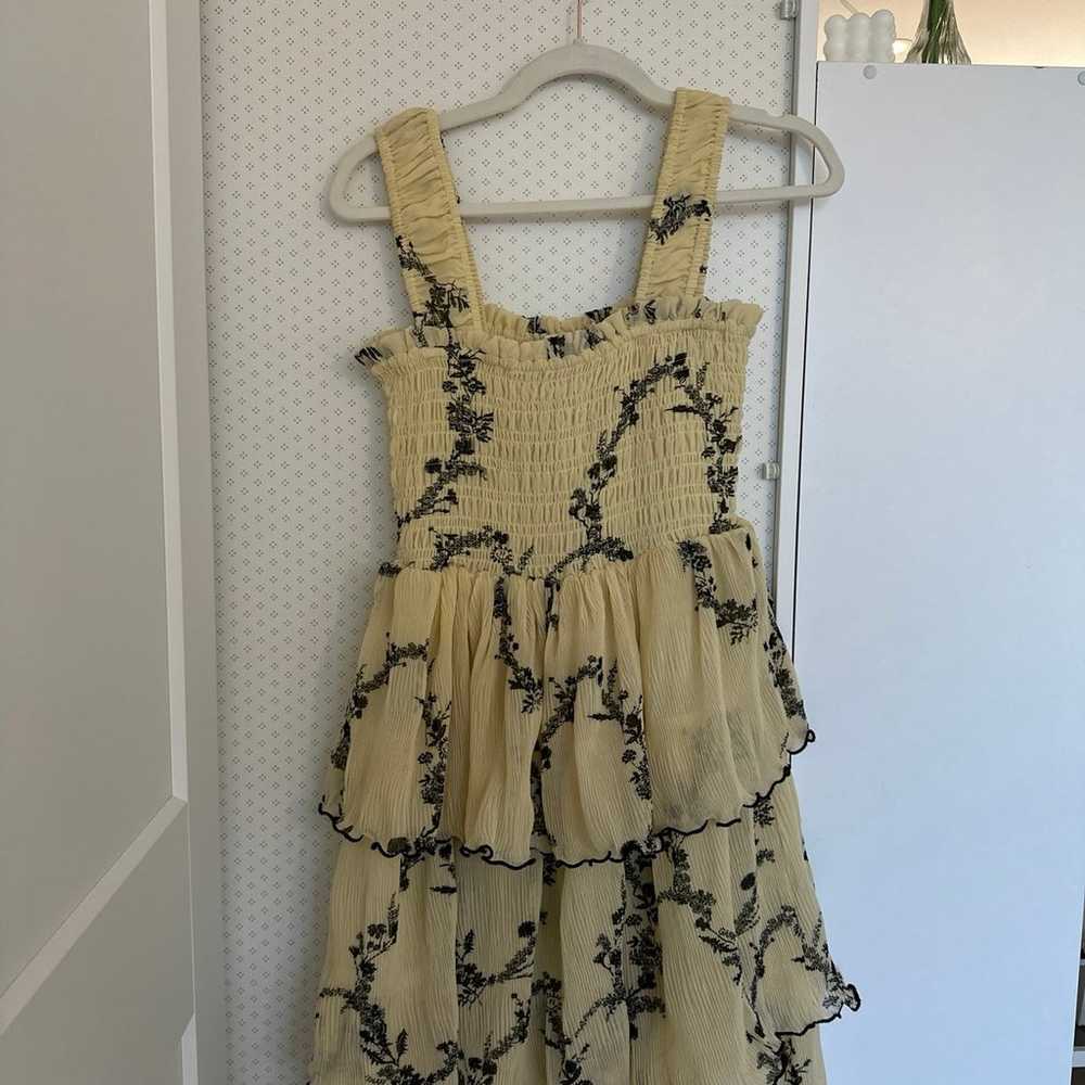 Ganni Yellow and Black Floral Tiered Plisse Midi … - image 2