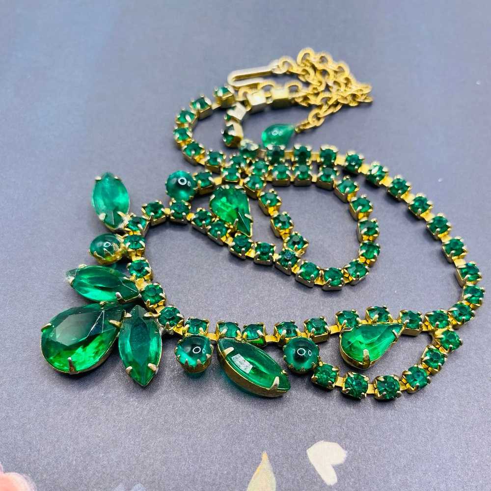 16.5” High End Vintage Gold Tone Emerald Crystal … - image 6