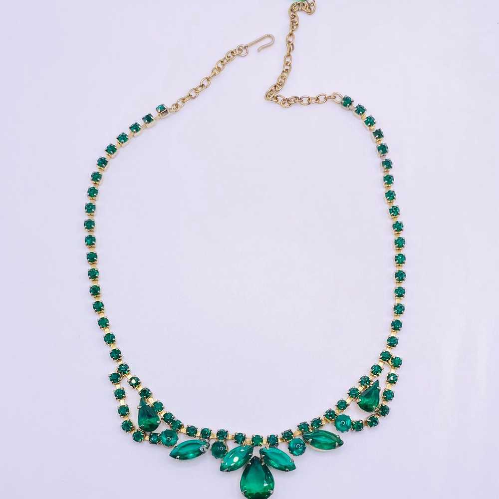 16.5” High End Vintage Gold Tone Emerald Crystal … - image 9