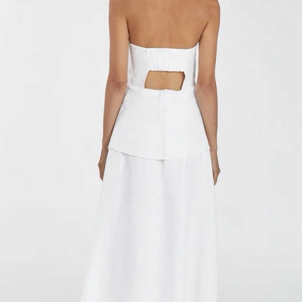 DISSH Saskia White Linen Strapless Drop Waist Mid… - image 2