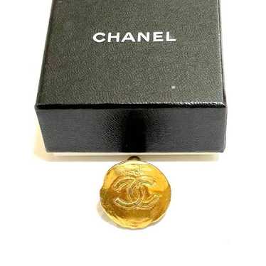 CHANEL Gold GP Earring One Side ②