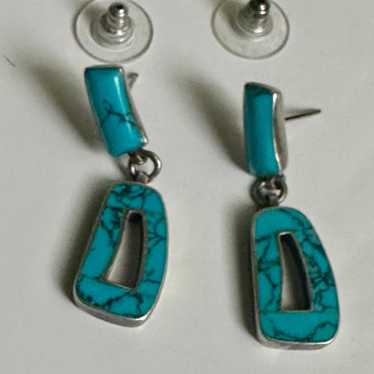 Gorgeous vintage sterling silver turquoise earring