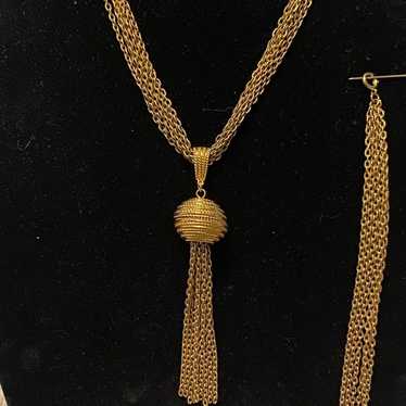 Vintage tassel sarah cov necklace & bracelet/ 1970