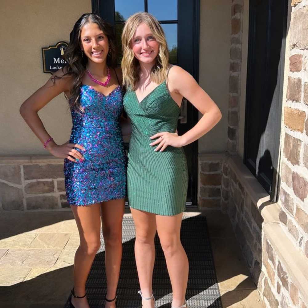 8 Sherri Hill Emerald Green formal dress - image 6