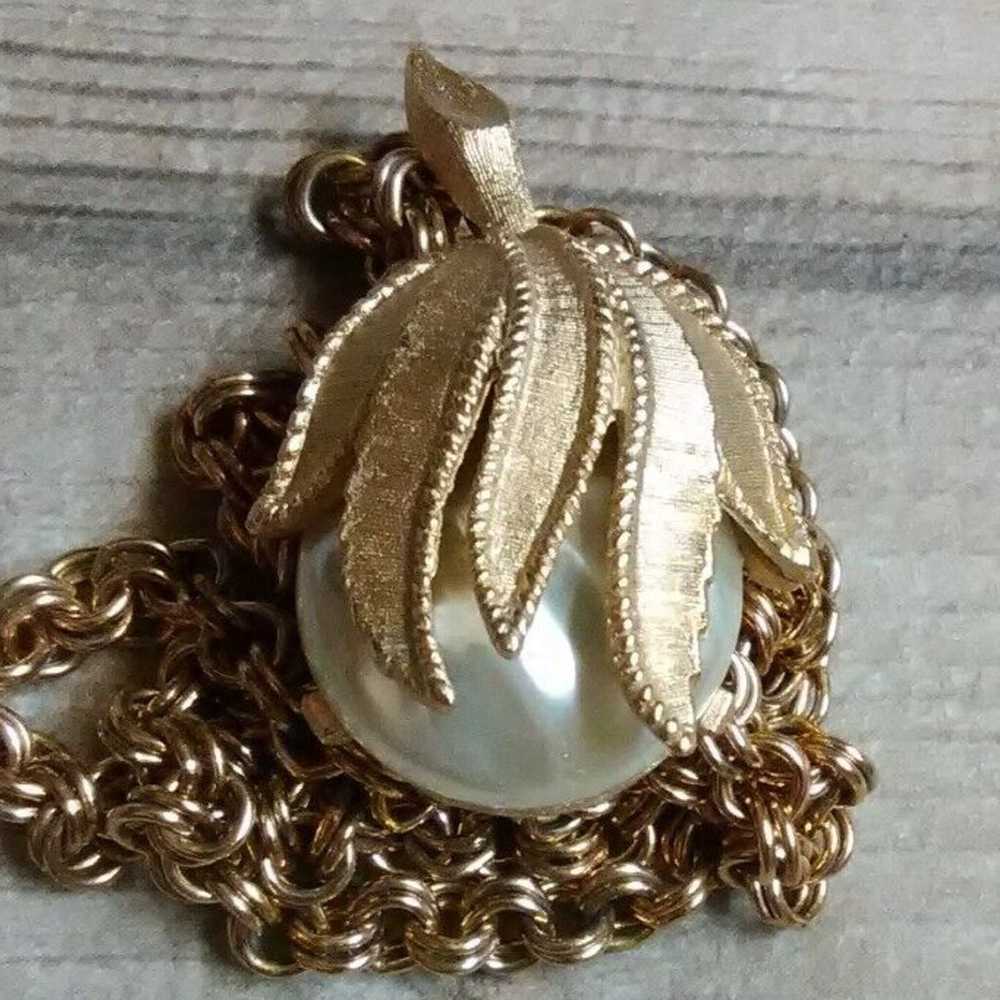 Vintage Sarah Coventry faux pearl pendant necklac… - image 1