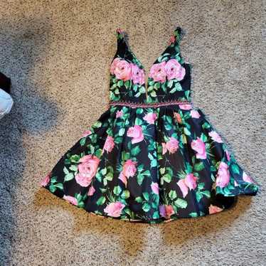 Sherri Hill short floral dress