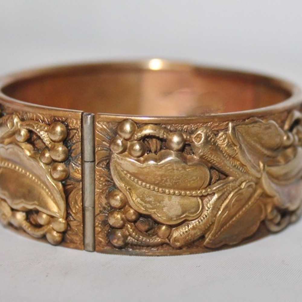 Vintage Antique Unique Brass Leaf Relief Clamper … - image 2