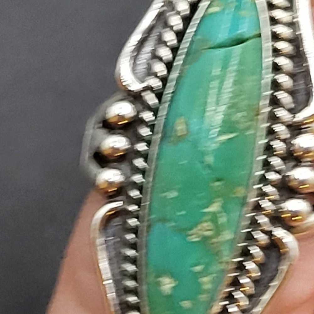 BEAUTIFUL VINTAGE STERLING SILVER TURQUOISE RING.… - image 2