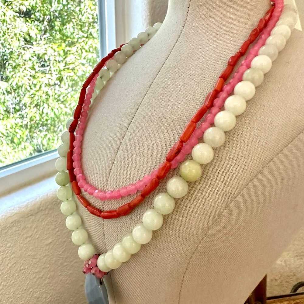 Vintage Coral Bead Necklace - image 4