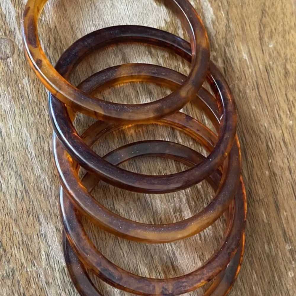 Vintage Bakelite bangle set - image 3