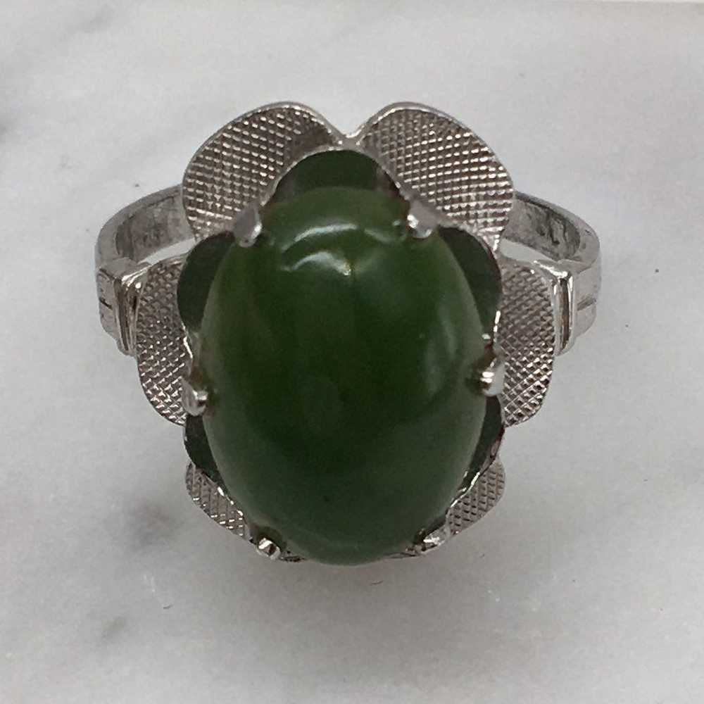 Vintage Sterling Cabochon Jade Ring - image 3