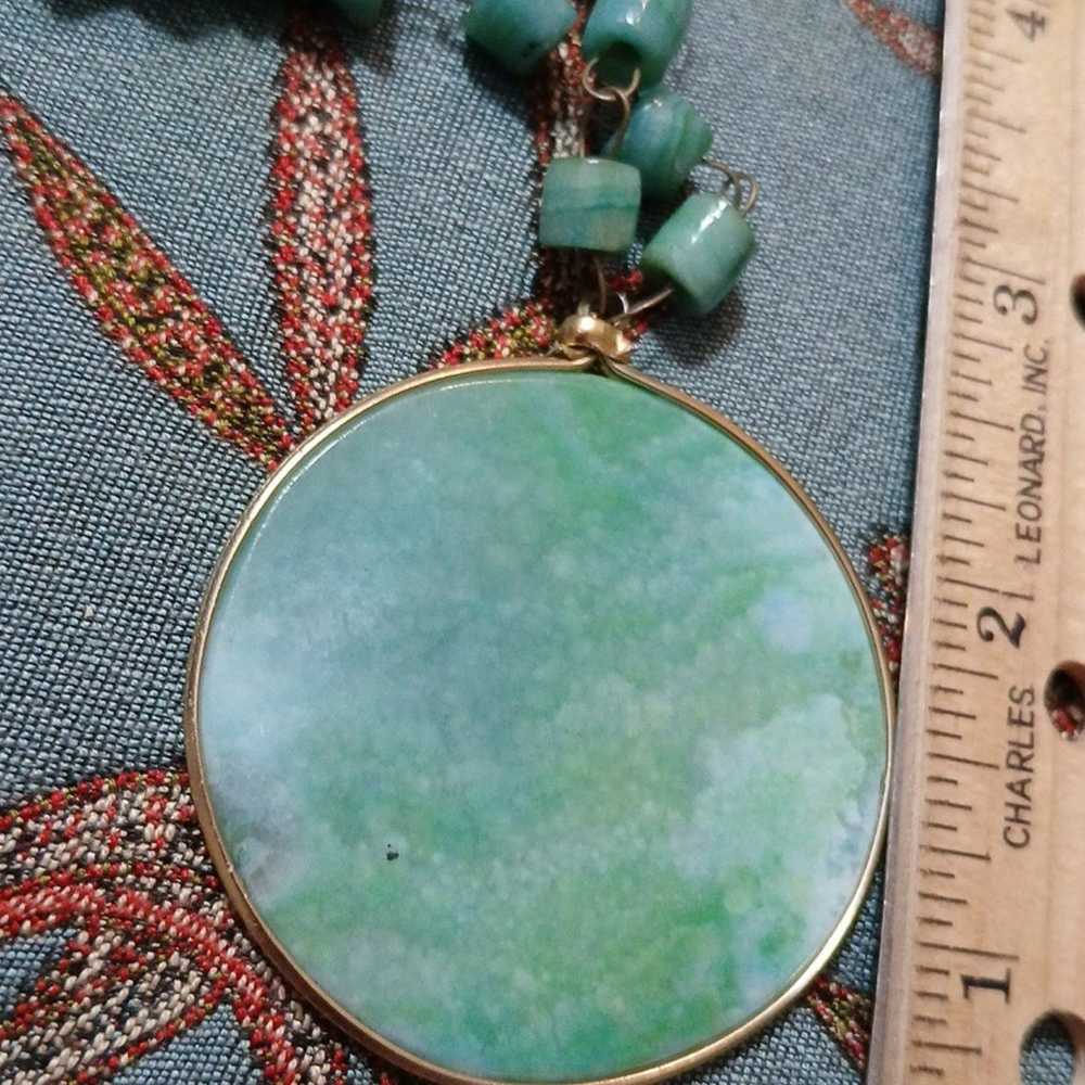 Beautiful Vintage Retro Stone Pendant Necklace - image 4