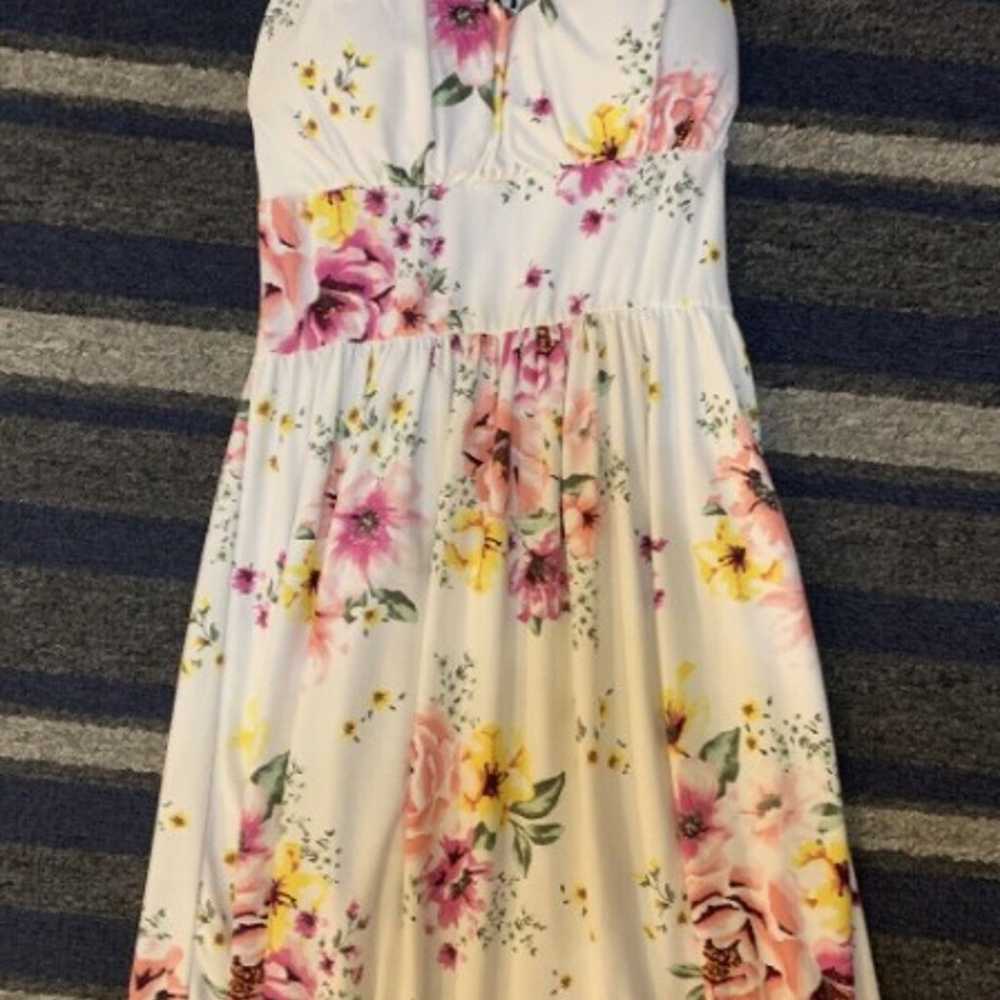 Floral Dress With Built In Bra - image 6