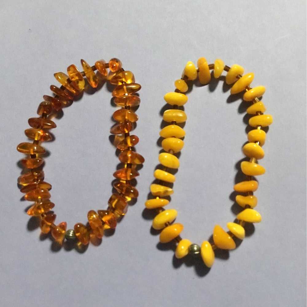 Two amber beaded bracelets - image 4