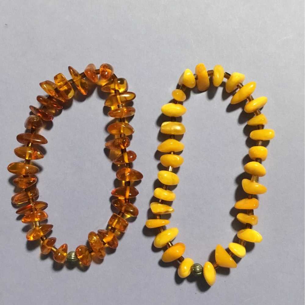 Two amber beaded bracelets - image 5