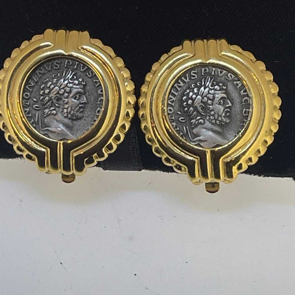 CAROLEE Gold Tone Roman Coin Clip On Earrings Vin… - image 4