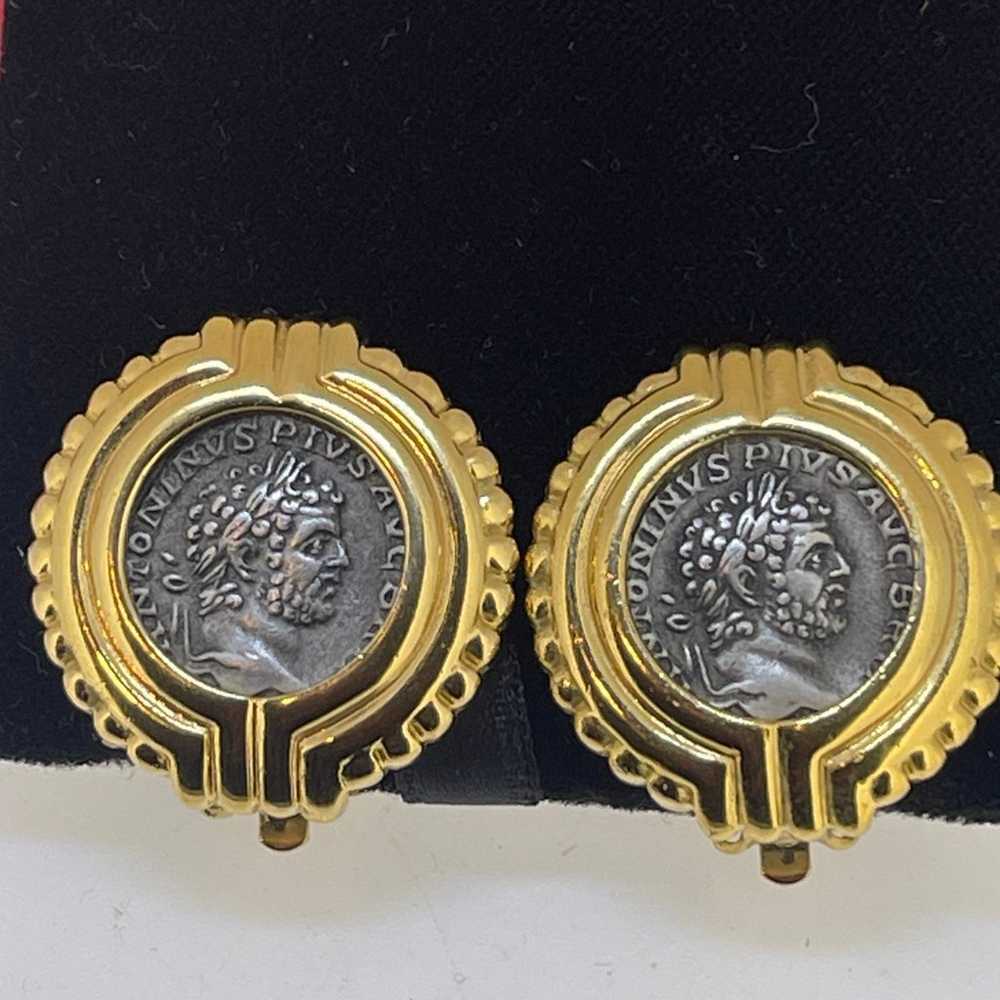 CAROLEE Gold Tone Roman Coin Clip On Earrings Vin… - image 5