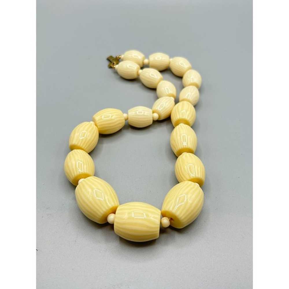 Big Chunky Off White Plastic Long Necklace Origin… - image 7