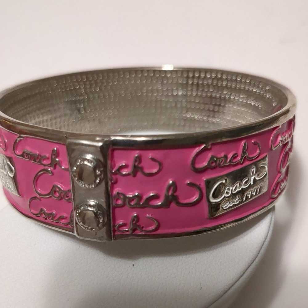 Beautiful vintage Coach pink and silver bangle br… - image 2