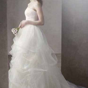 Vera Wang wedding dress sz 8 - image 1