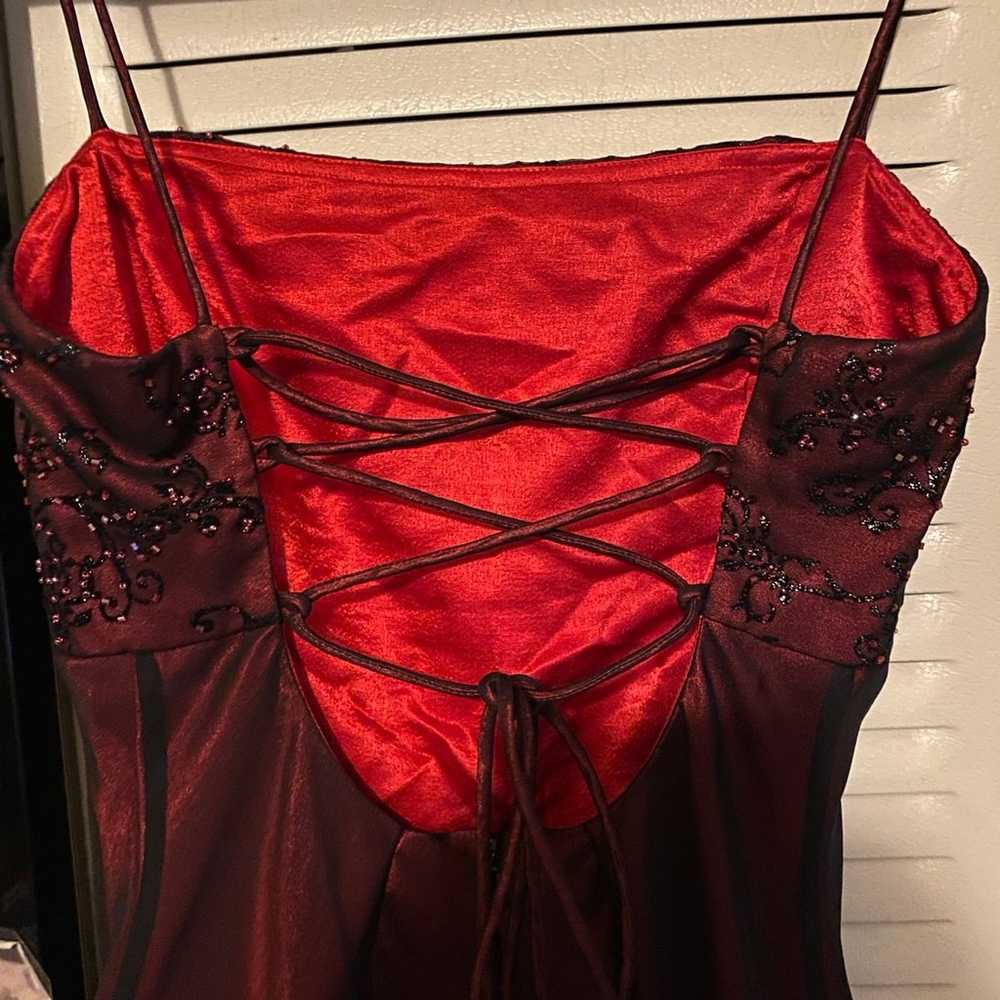 dark red vampy betsy and adams dress - image 3