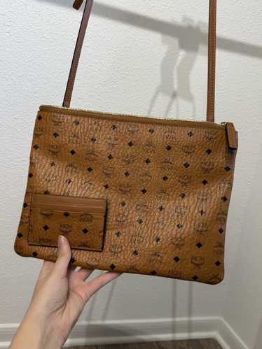 MCM MCM Visetos Original Pouch Cognac and Cardhold