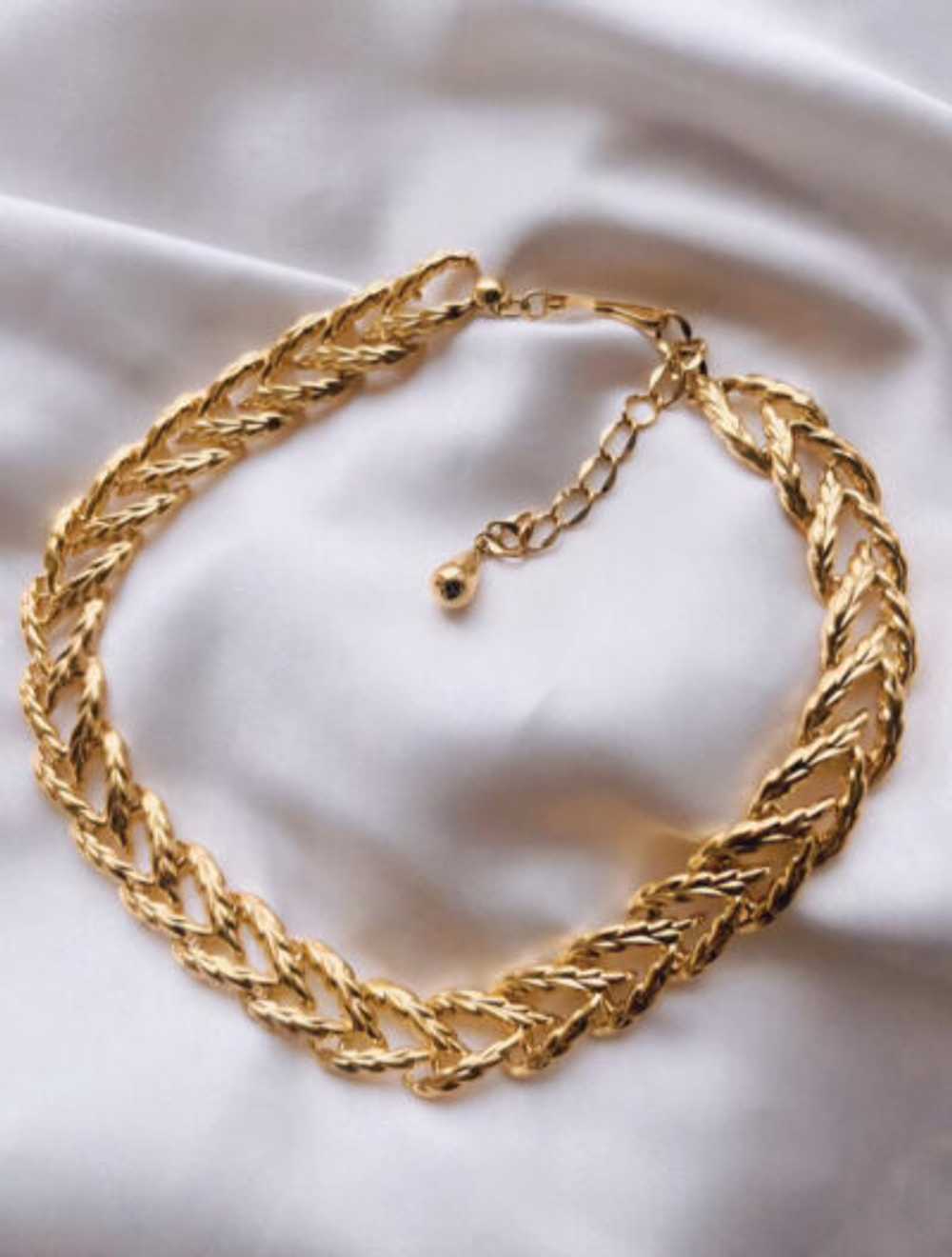 gold tone necklace - image 1