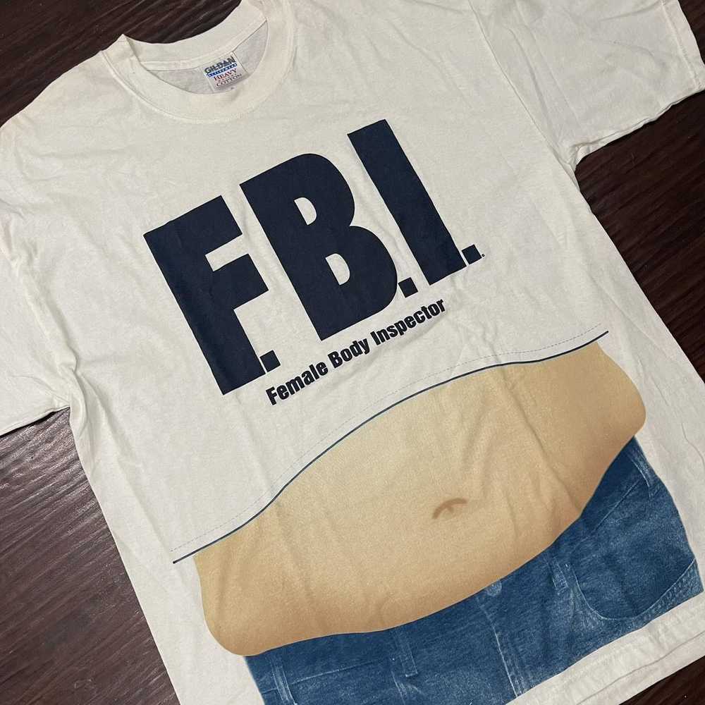 Gildan × Vintage Vintage 90s Joke Funny FBI Tee - image 2