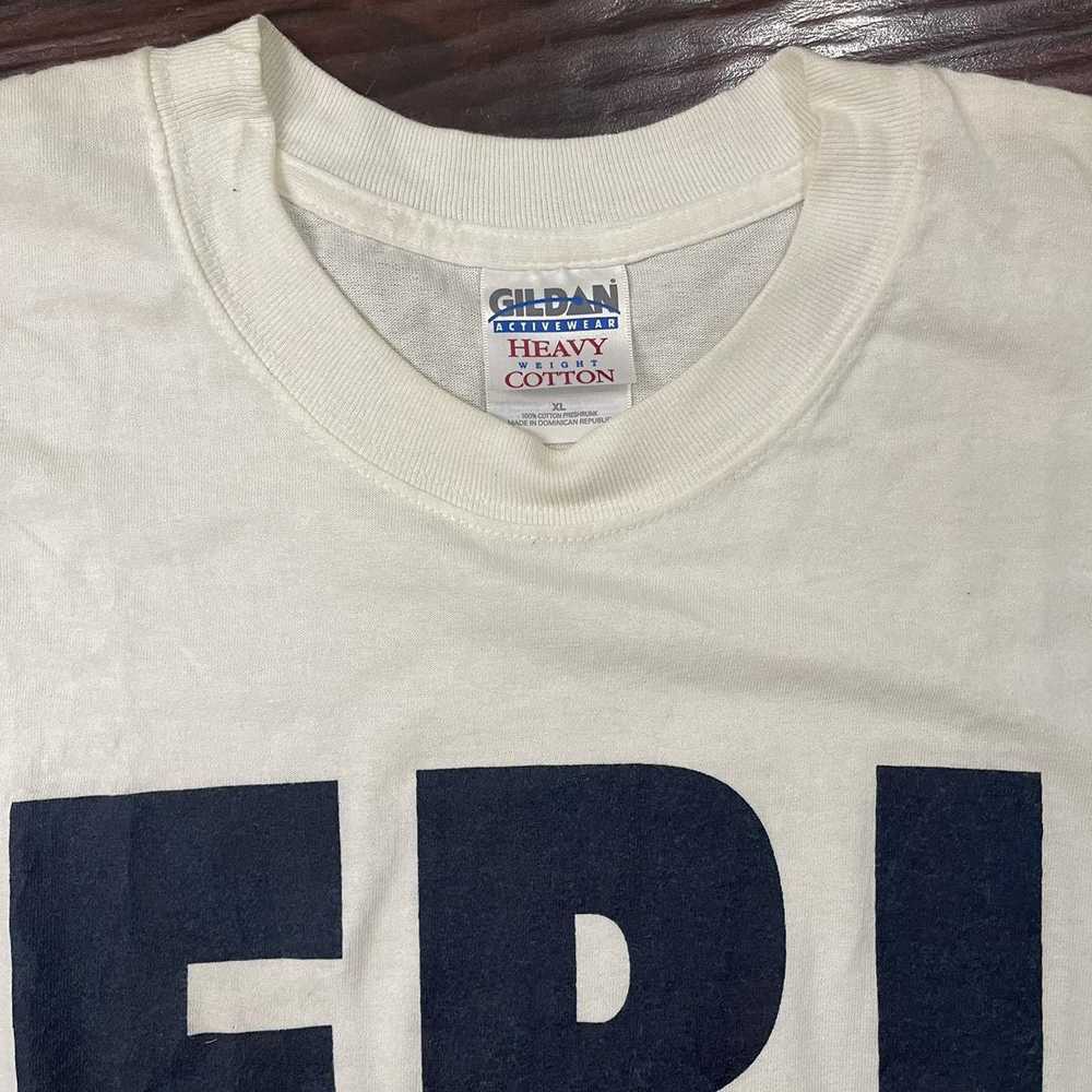 Gildan × Vintage Vintage 90s Joke Funny FBI Tee - image 3