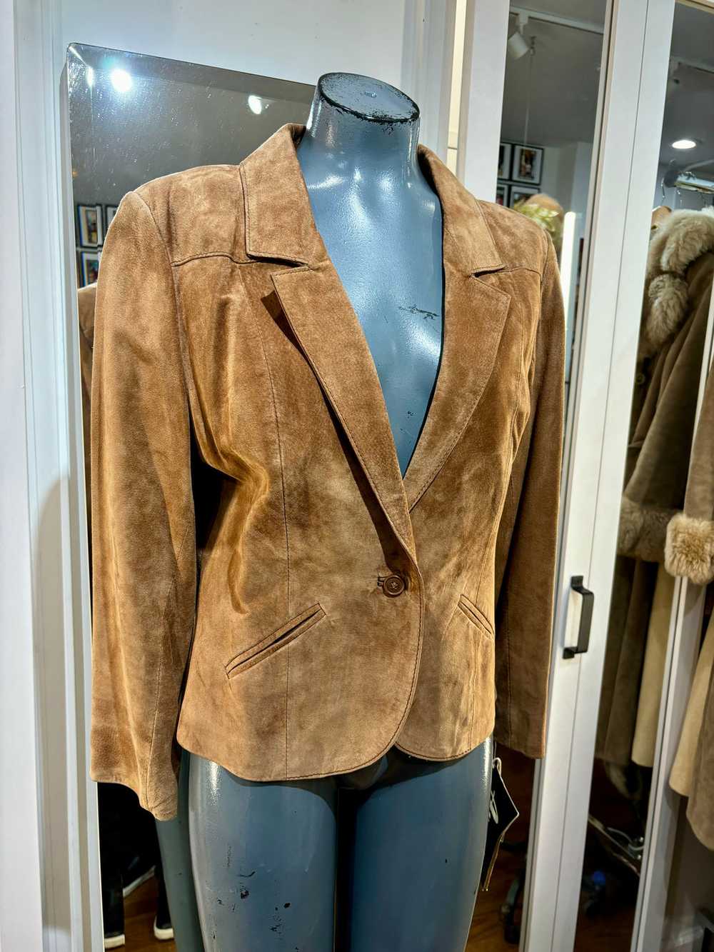 80’s Light Brown Suede One Button Jacket By Avanti - image 2