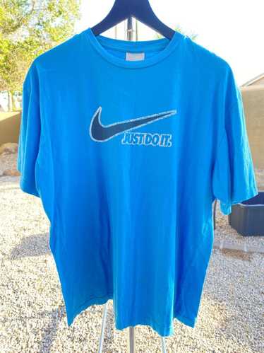 Nike × Tee Shirt × Vintage Vintage Y2K Nike Faded 