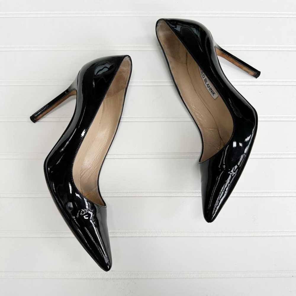 Manolo Blahnik Patent leather heels - image 3