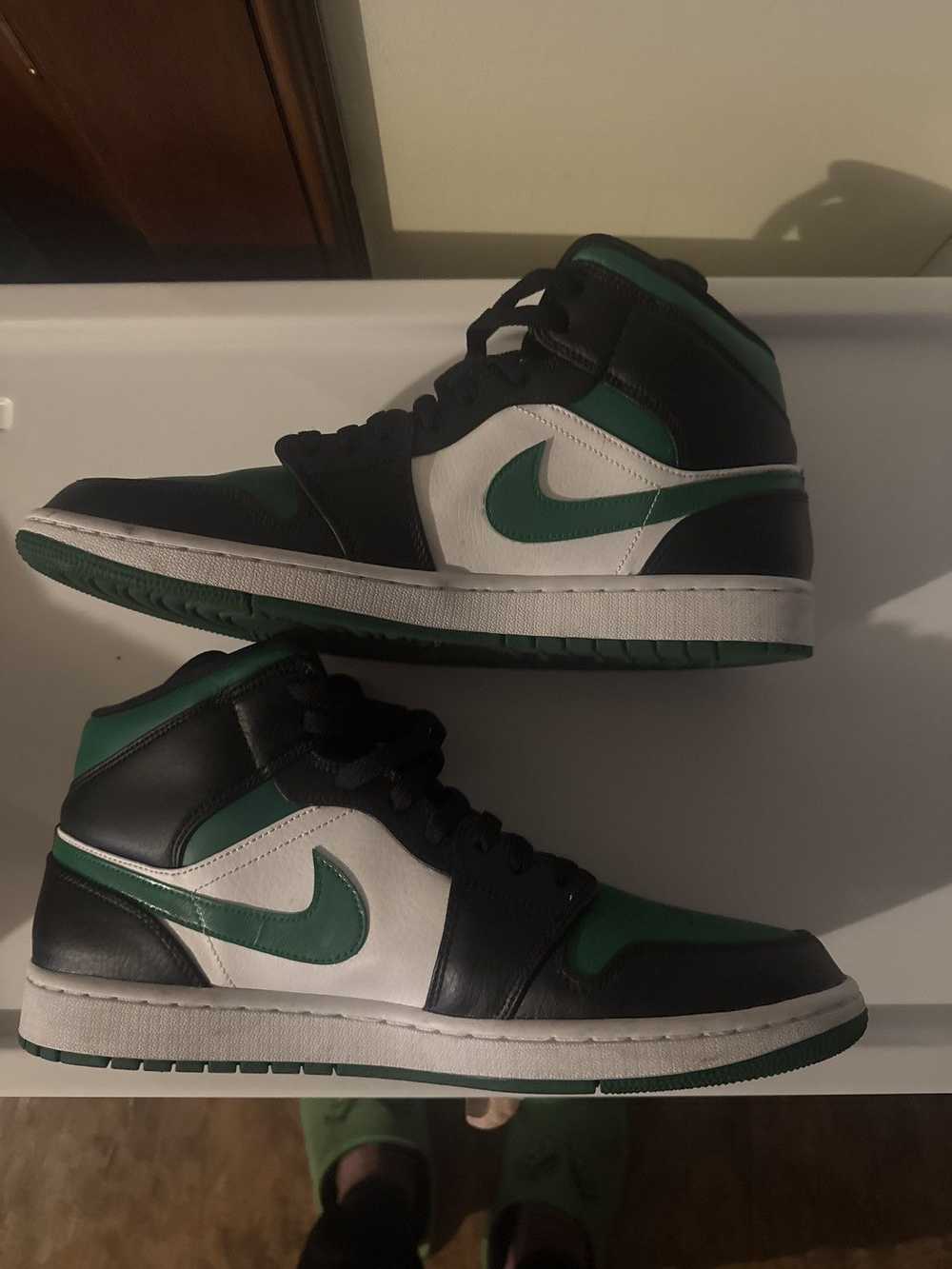 Jordan Brand Air Jordan 1 Mid - image 3