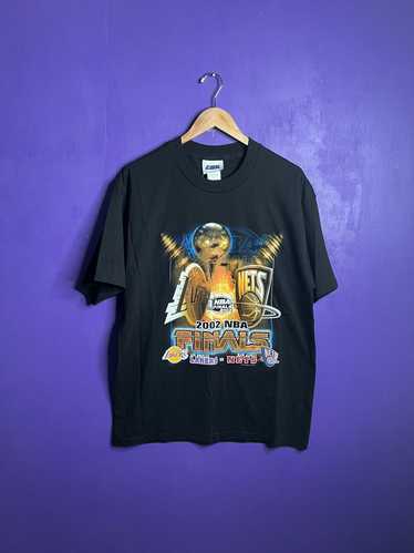 NBA × Vintage Vintage 2002 Lakers vs Nets NBA fina