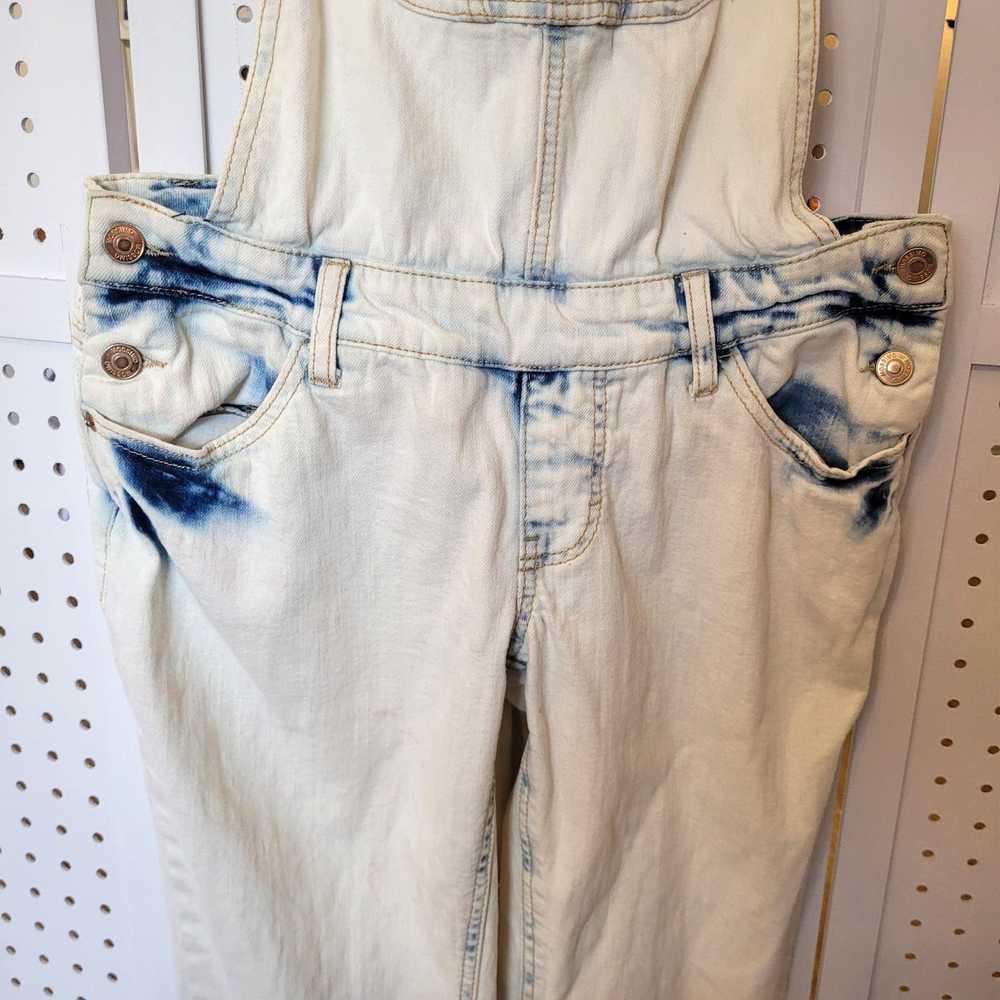 Mossimo Mossimo Women's Distressed Denim Overalls… - image 4