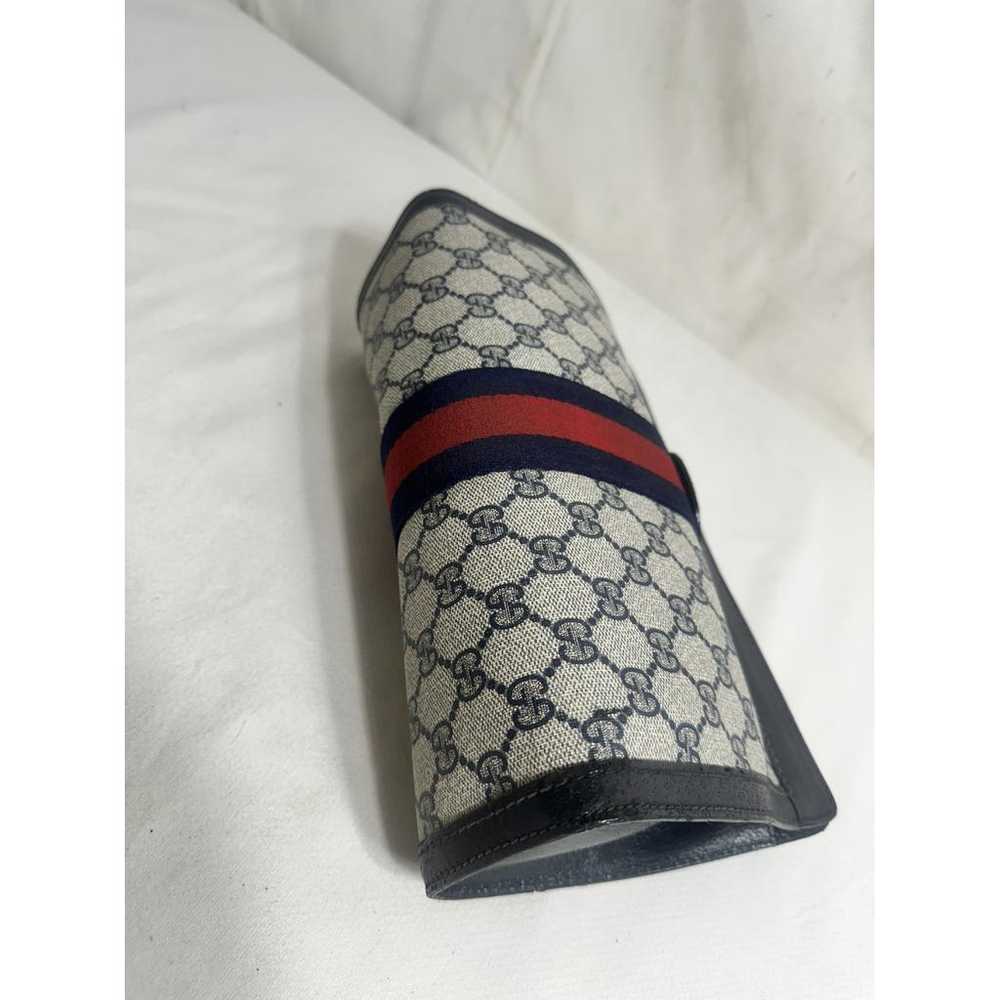 Gucci Vinyl clutch bag - image 4