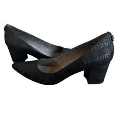 Stuart Weitzman Classic Flex Pointy Toe Block Hee… - image 1