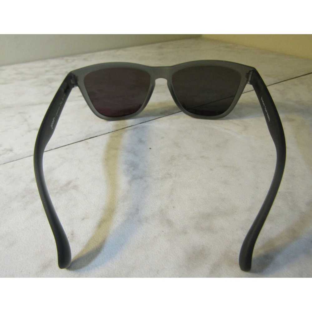 Vintage Goodr Polarized Sunglasses with Silverbac… - image 4